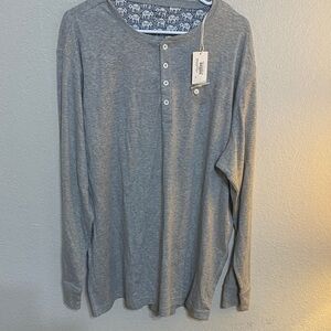 Roller Rabbit Men's Light Gray Long-Sleeve Henley (missing pants) NWT